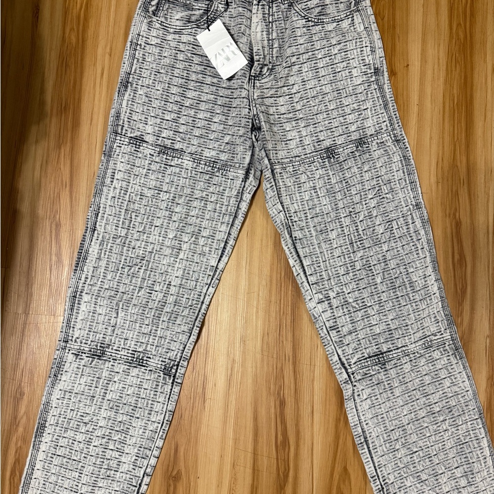 Stylish Women's Black and White Jeans